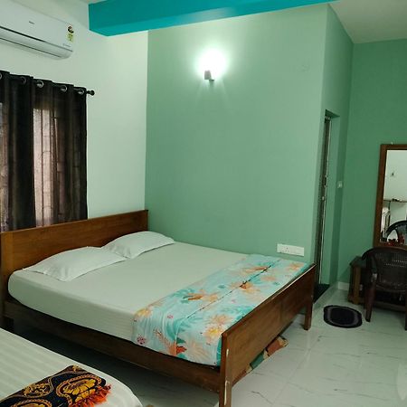 Teja Residency Hotell Alāndurai Eksteriør bilde